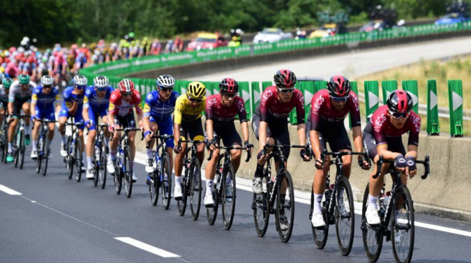 El Tour de Francia francés 2020 puede cancelar, el ministro de deportes francés dice que el gobierno no da prioridad a los deportes